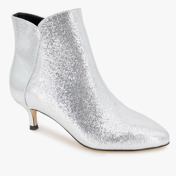 xoxo Shoes - New-XOXO Shimmering Silver Ankle Booties